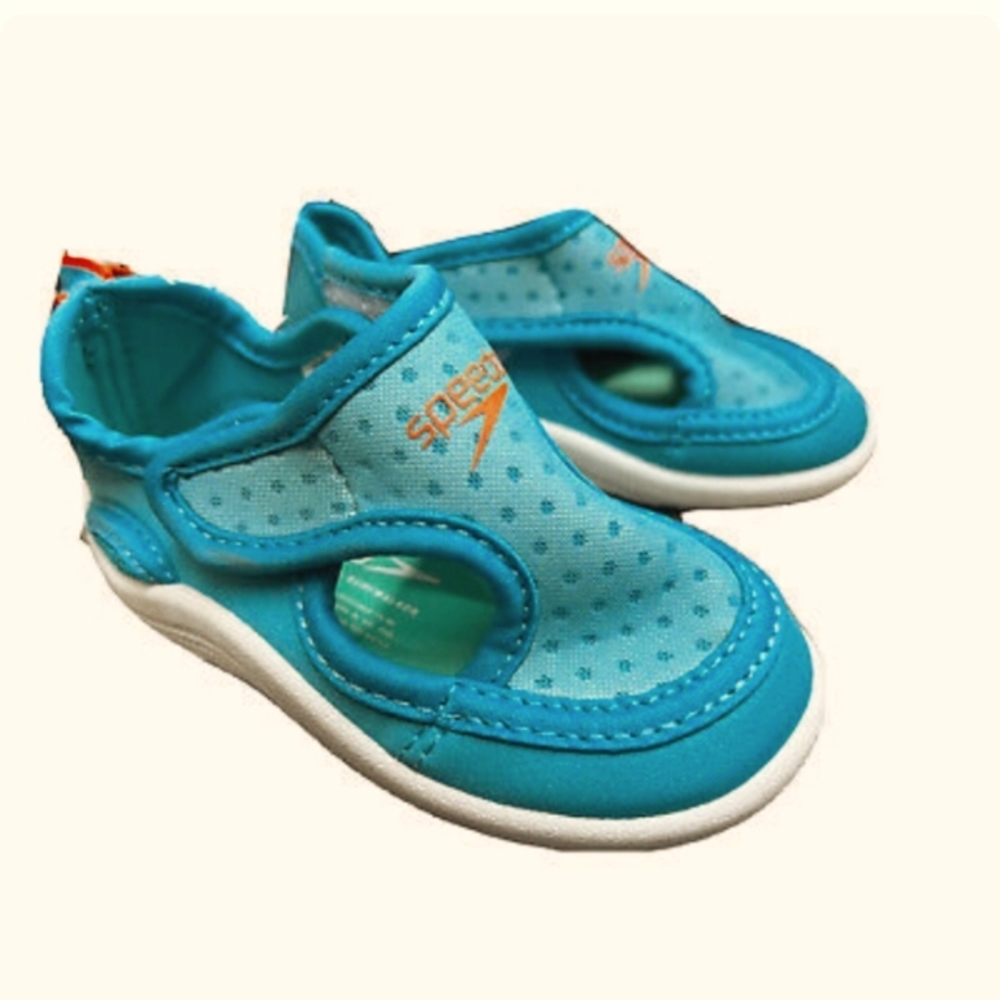 SPEEDO WATER SHOES